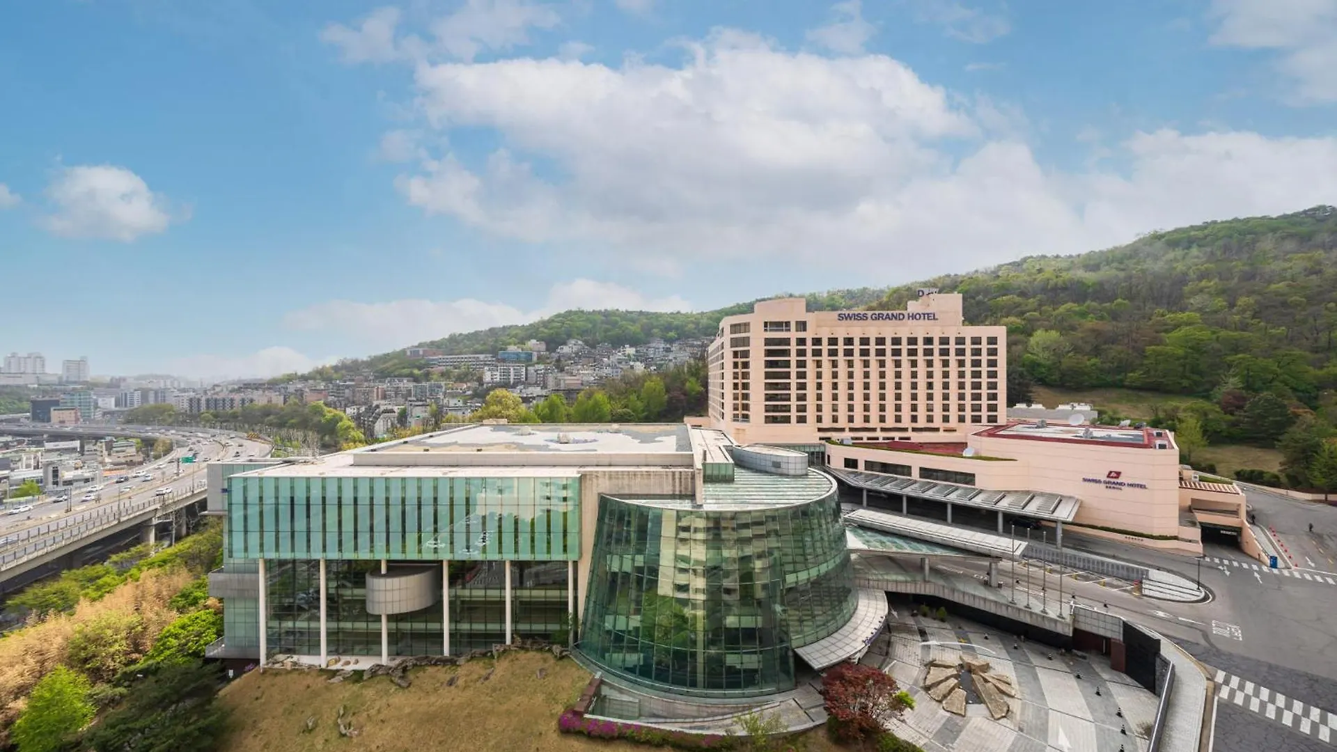 Swiss Grand Hotel Seoul & Grand Suite